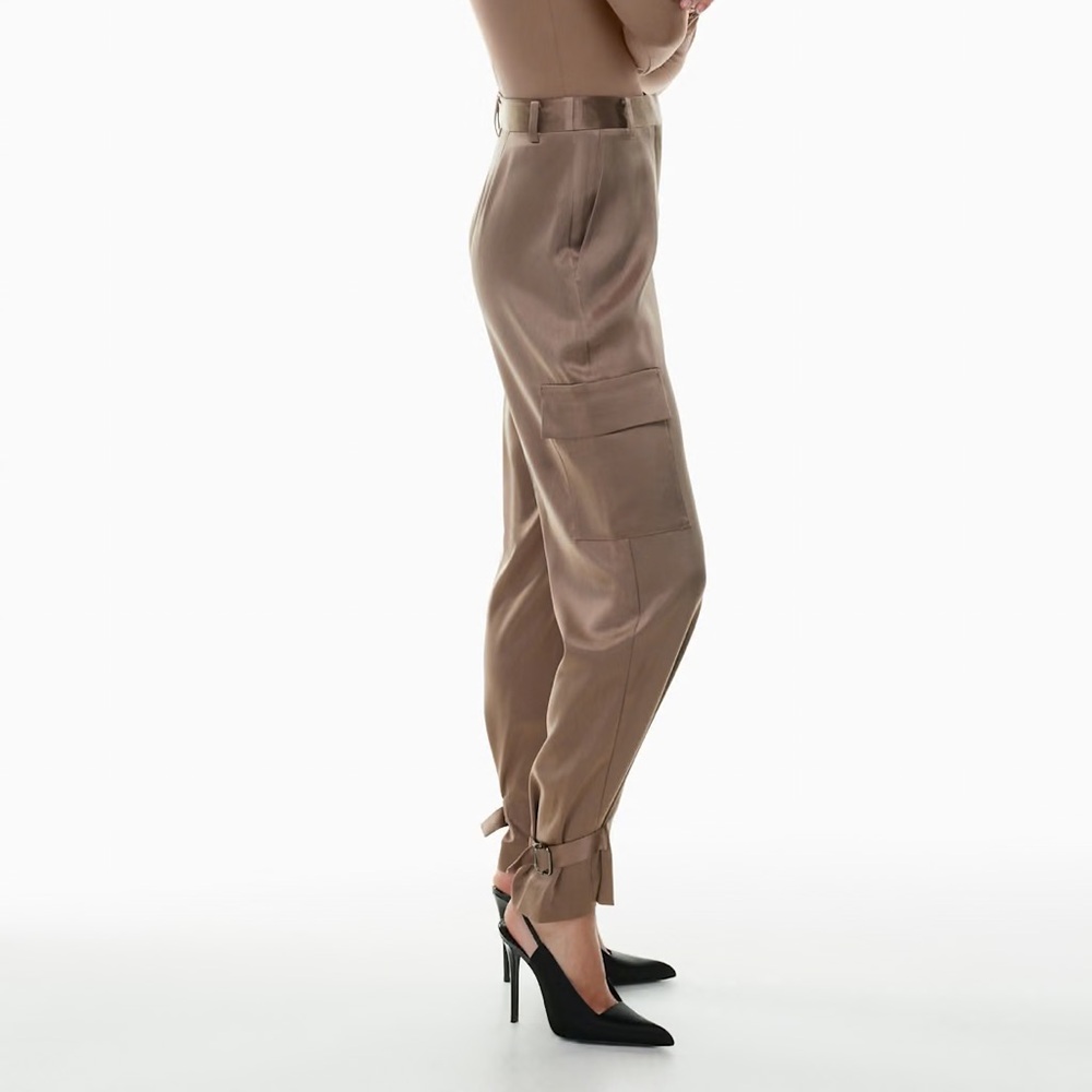 {{aritzia}} Refined Satin Cargo Pant - Picture 2 of 7